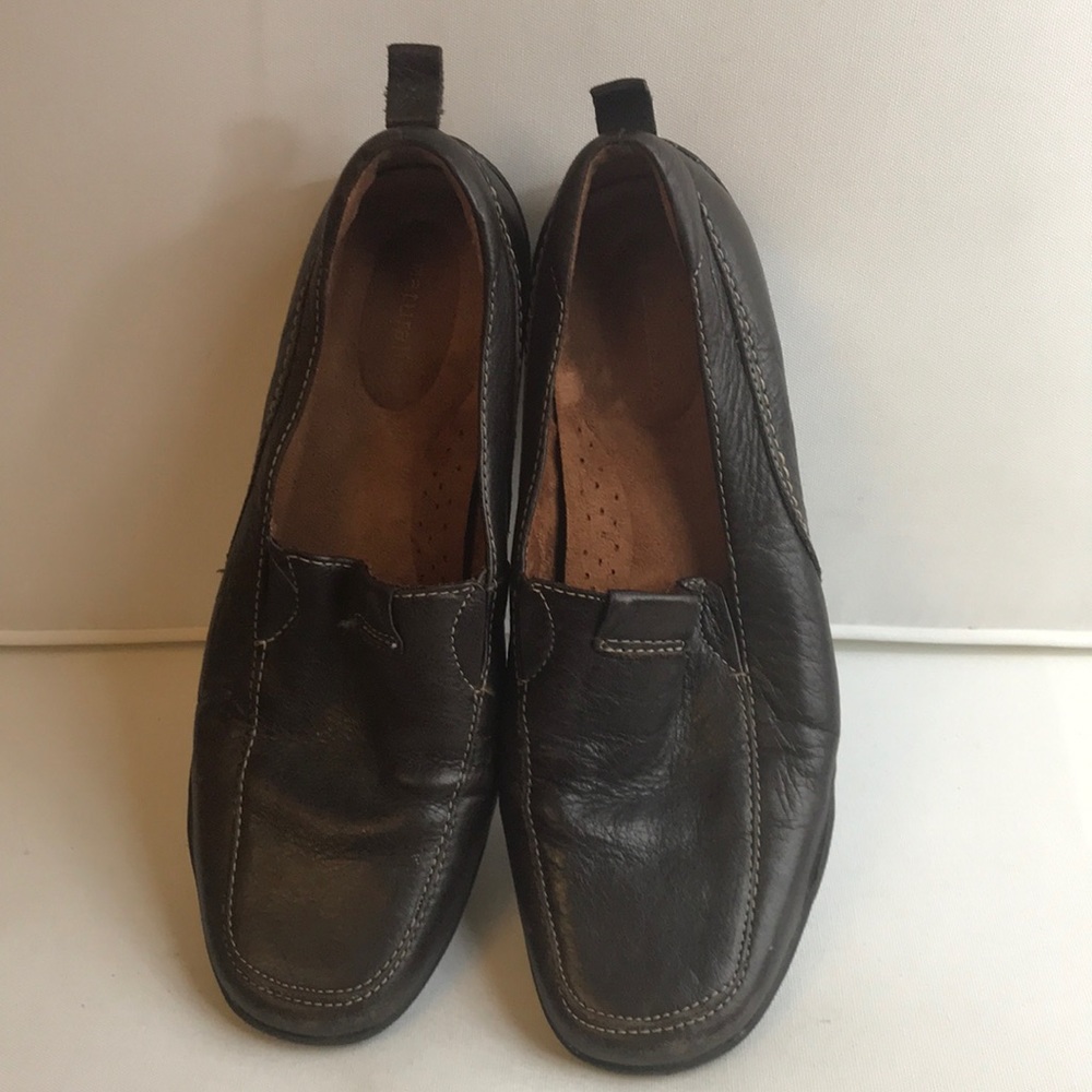 Naturalizer brown leather loafer size 8